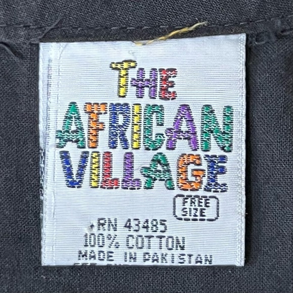 African Village One Size Black Top - Picture 7 of 7